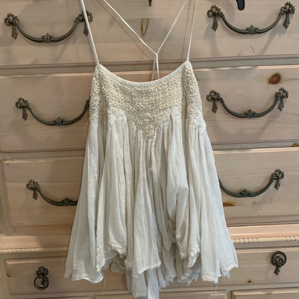cream tank top